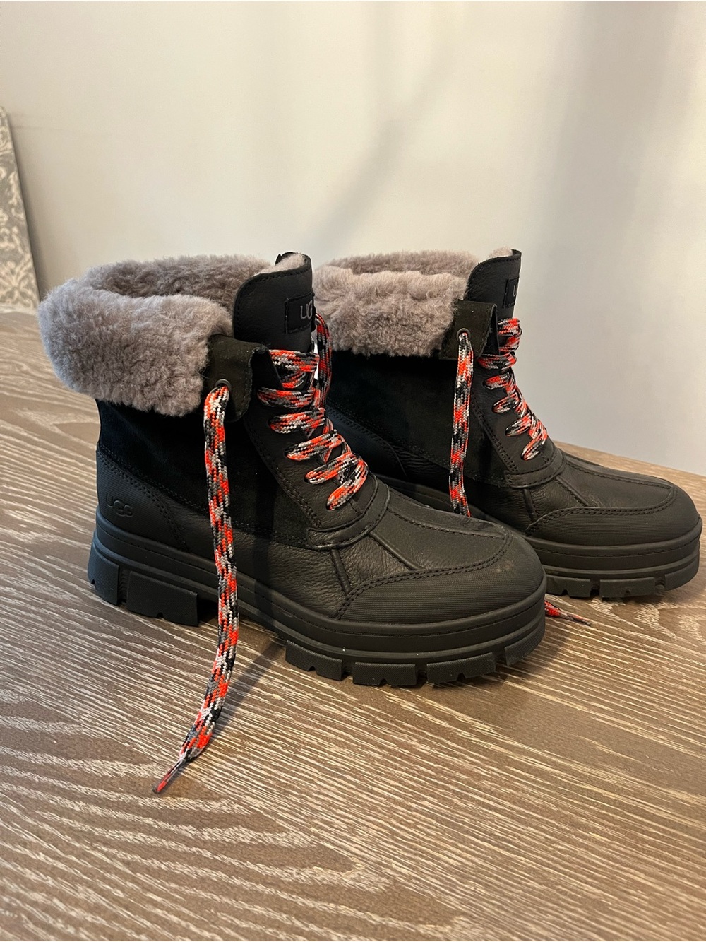 NWOT UGG Ashton Addie Black Shearling-Lined Size 11 Women’s Winter Boots